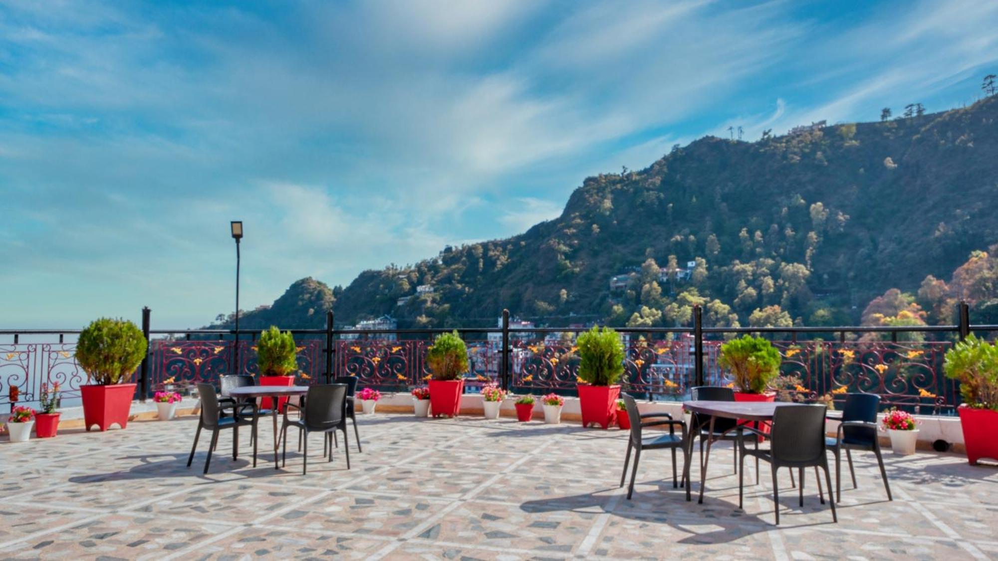 Basera Hotel Mussoorie Eksteriør bilde